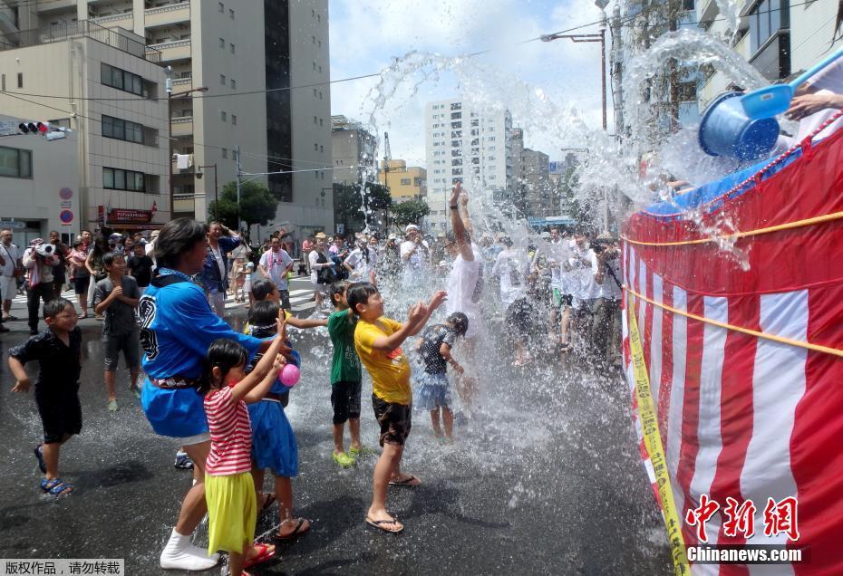 网友抵制、多地取消 “夏日祭”为何惹众怒？